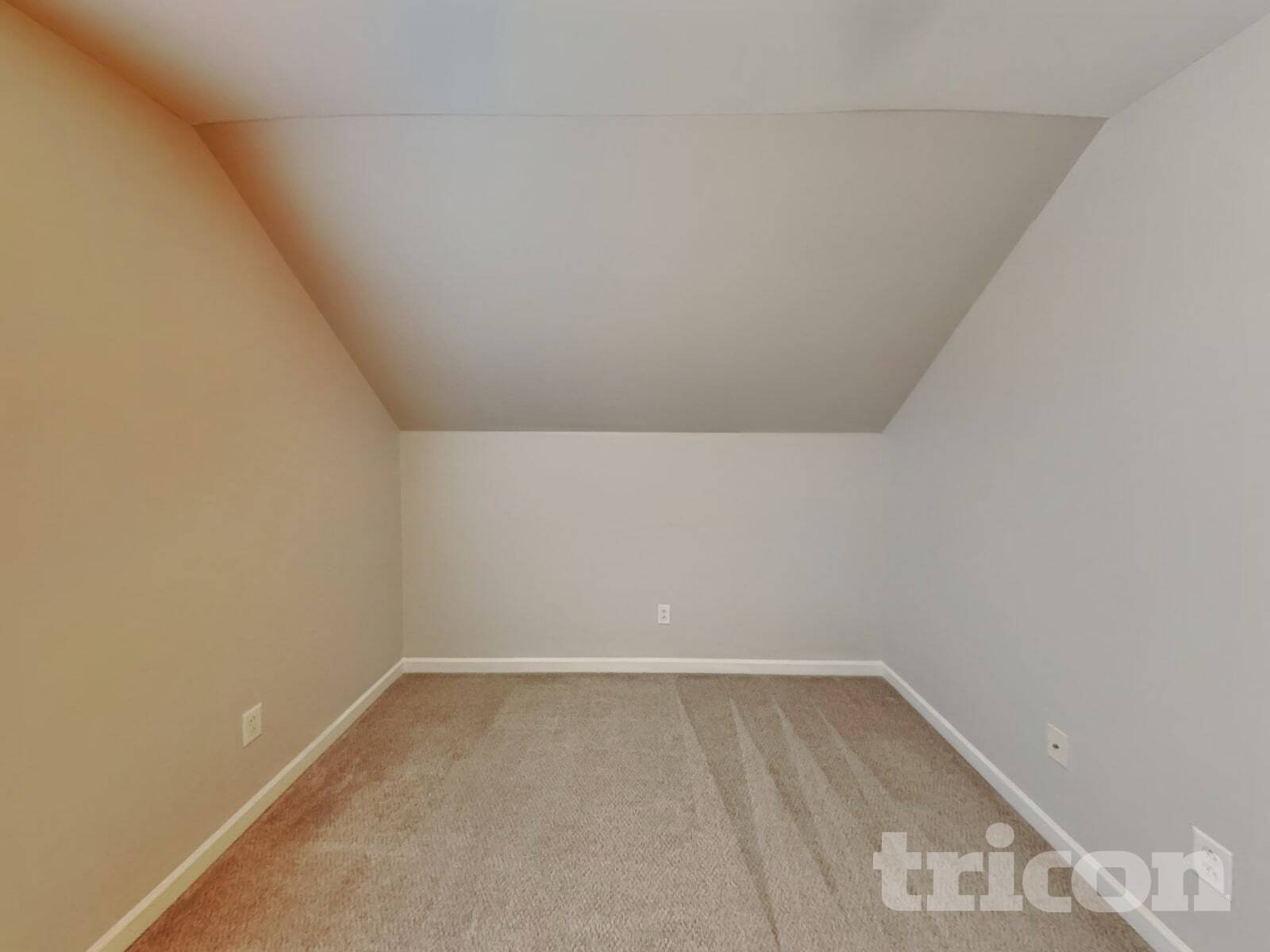 Building Photo - 4412 Spring Cove Dr