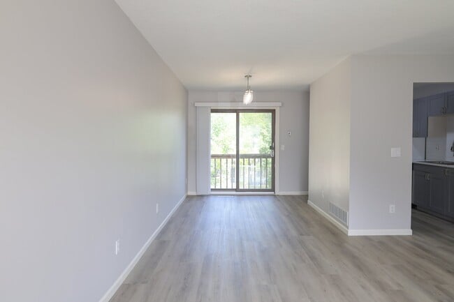Building Photo - 7521 Brunswick Ave N
