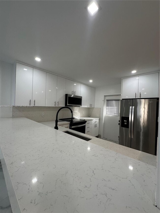 Building Photo - 4100 N 58th Ave