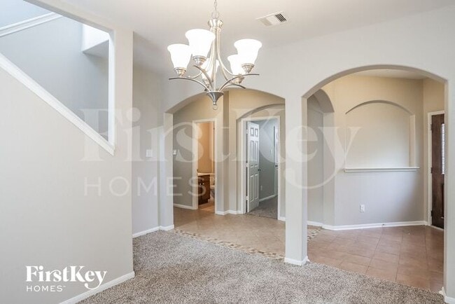 Building Photo - 1217 Stallion Ridge