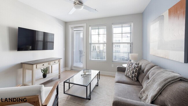 Building Photo - 15401 Chenal Pkwy