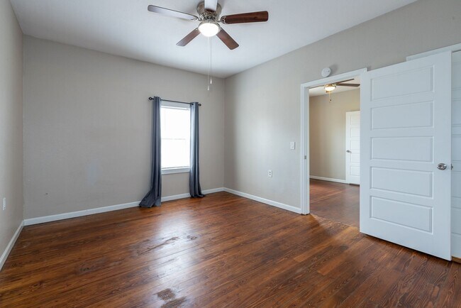 Building Photo - SECTION 8 WELCOME - NEWLY RESTORED - 2 BEDROOM - HARDWOOD FLOORS