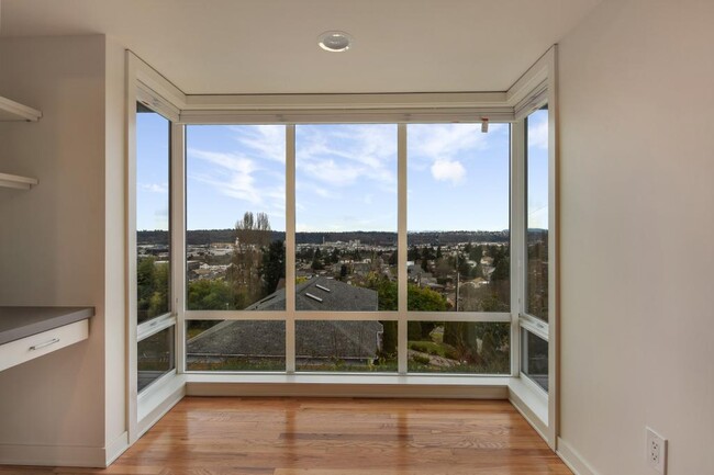 Building Photo - North Beacon Hill House - 2 bedrooms