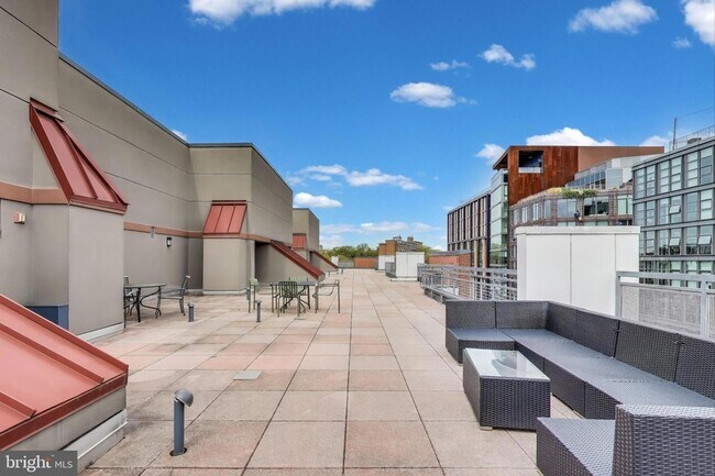 Building Photo - 2120 Vermont Ave NW
