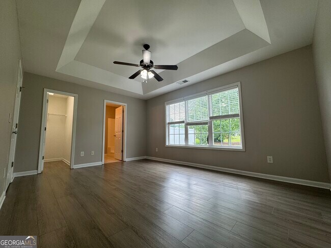Building Photo - 201 Brookstone Dr SW