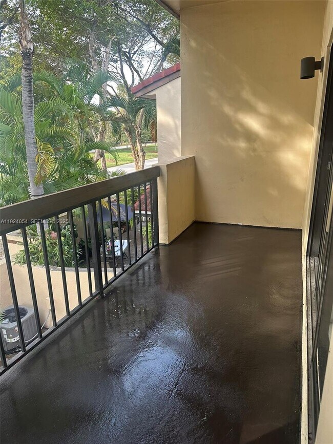 Building Photo - 6346 SW 136th Ct