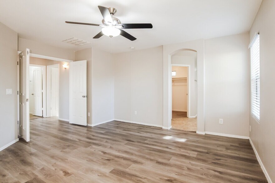 Building Photo - 3626 N 131st Dr