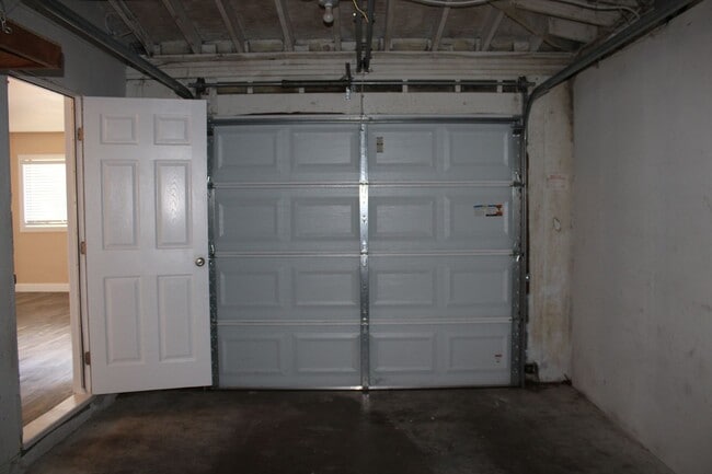 Building Photo - 1013-1013 12th St