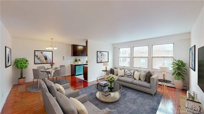 Primary Photo - 30 Glenbrook Rd