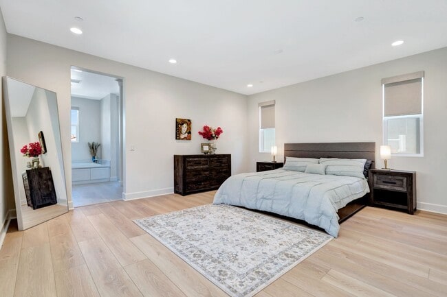 Building Photo - Amazing New Construction House!