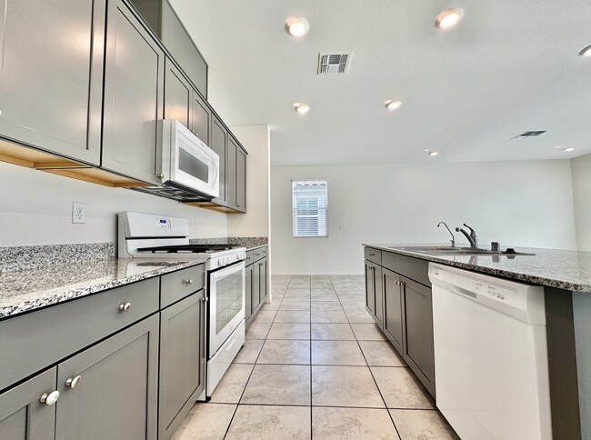 Building Photo - 4258 Tarim St