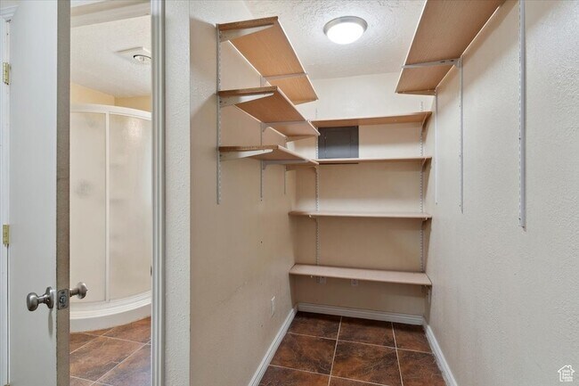 Building Photo - 22 W 1470 S