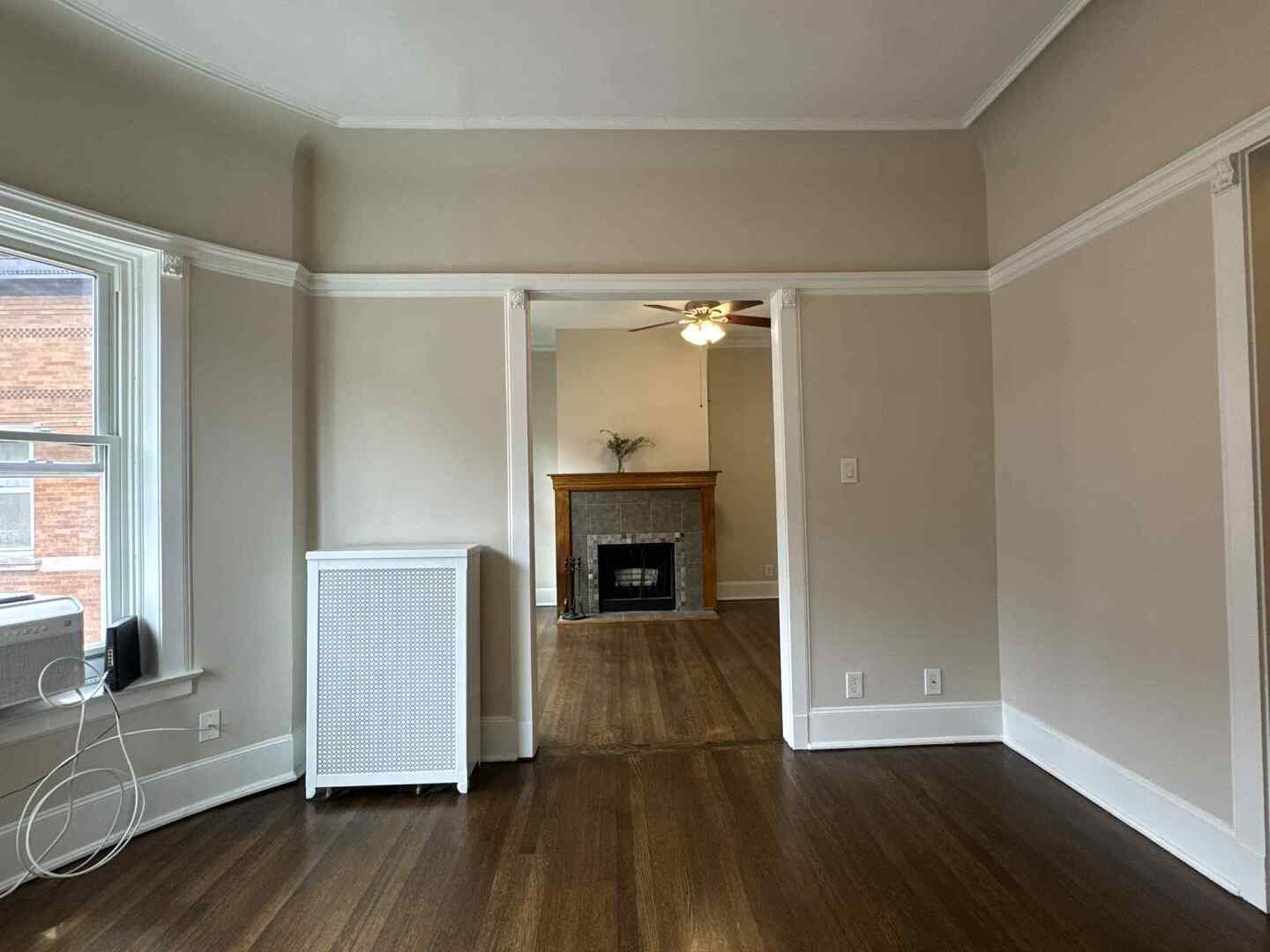 Building Photo - 631 W Barry Ave