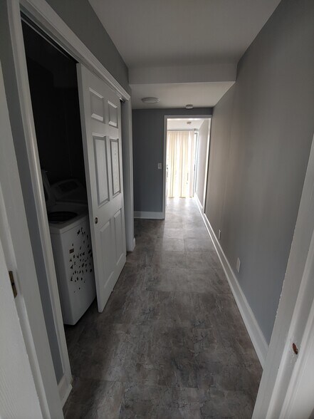 Building Photo - 33 S Calhoun St