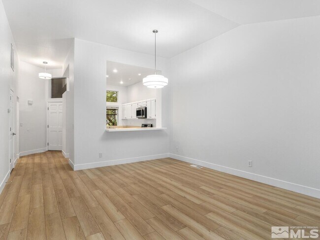 Building Photo - 3223 Alum Creek Ct