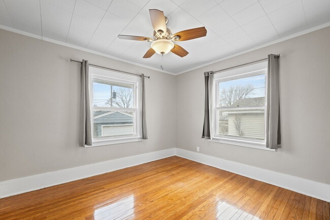 Building Photo - 4524 Waveland Ct