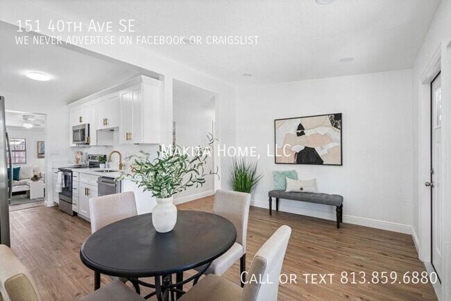 Building Photo - 151 40th Ave SE