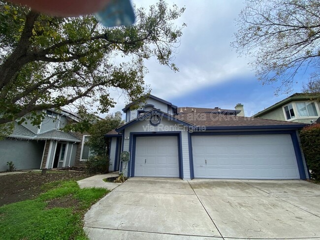 Building Photo - 960 Vallerand Rd