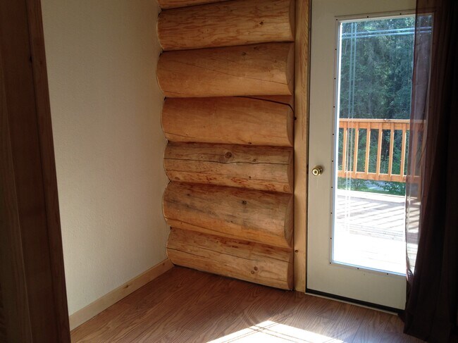 Building Photo - 3911 Murphy Dome Rd