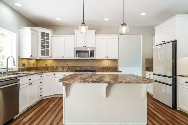 Building Photo - Echo Falls Executive Retreat | Hot Tub | Detached Office | Landscaping Included- AVAILABLE NOW FO...