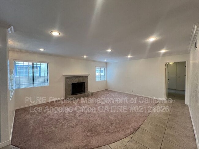 Primary Photo - 21409 Dolores St