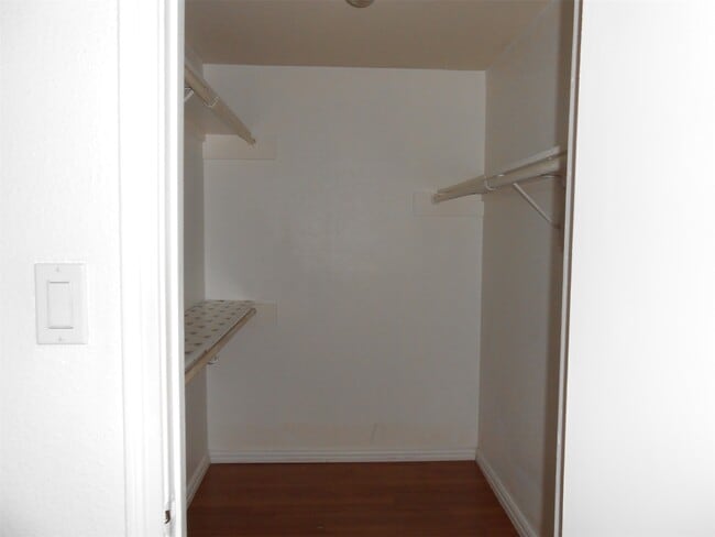 Building Photo - 2750 Holly Hall St