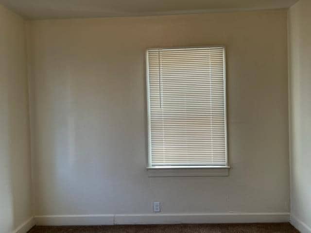 Building Photo - 516 N White St