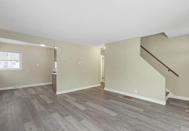 Building Photo - Welcome Home!