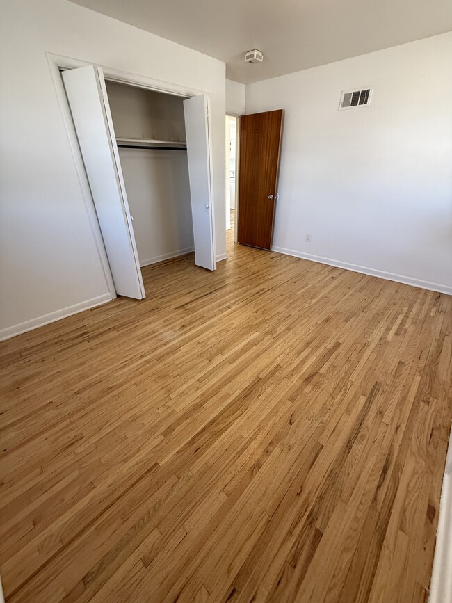 Building Photo - 628 3rd Ave NW