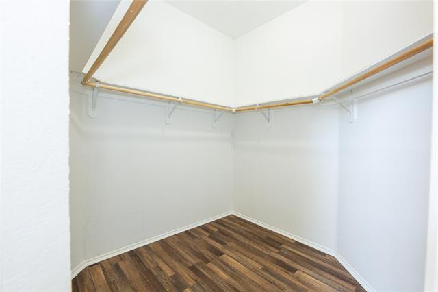 Building Photo - 6718 Scarlet Dr