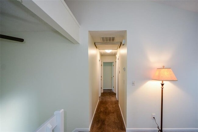 Building Photo - 115 Arborfield Way
