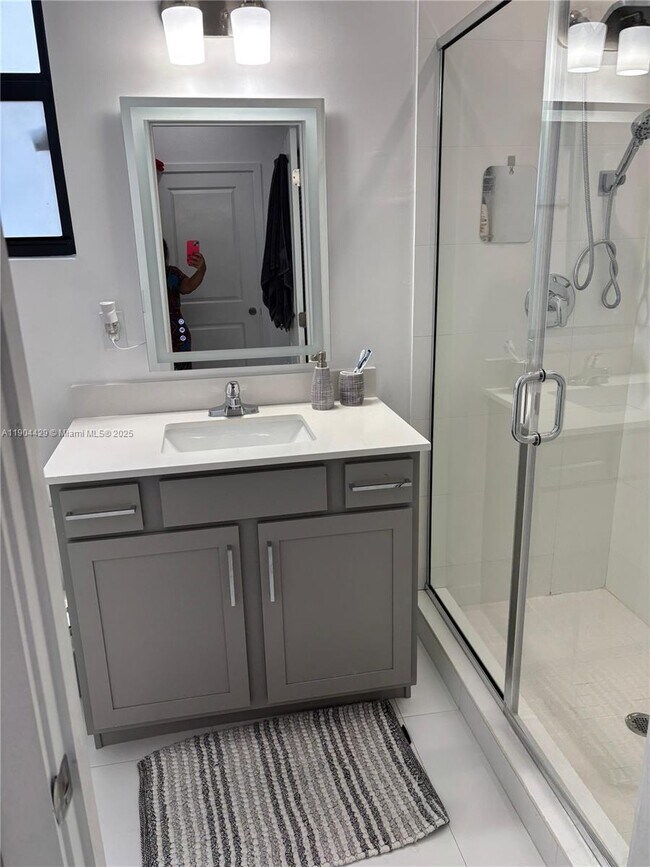 Building Photo - 30806 SW 192nd Ave