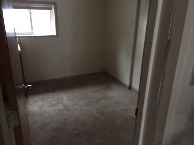 Building Photo - 6080 Park Lake Rd