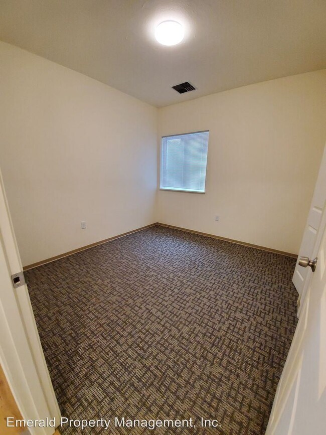 Building Photo - 275-295 Greenwood St