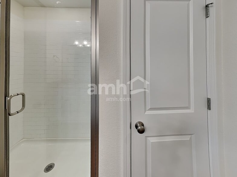 Building Photo - 37655 Dusty Saddle Ln