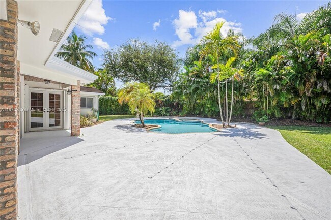 Building Photo - 8260 SW 95th St