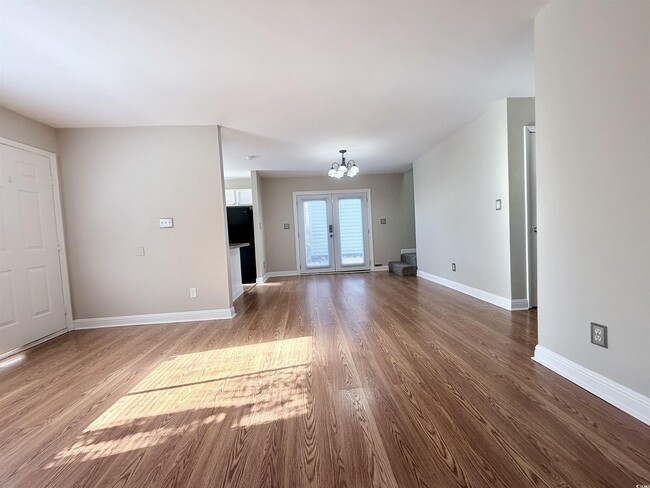 Building Photo - 6517 Valene Ct