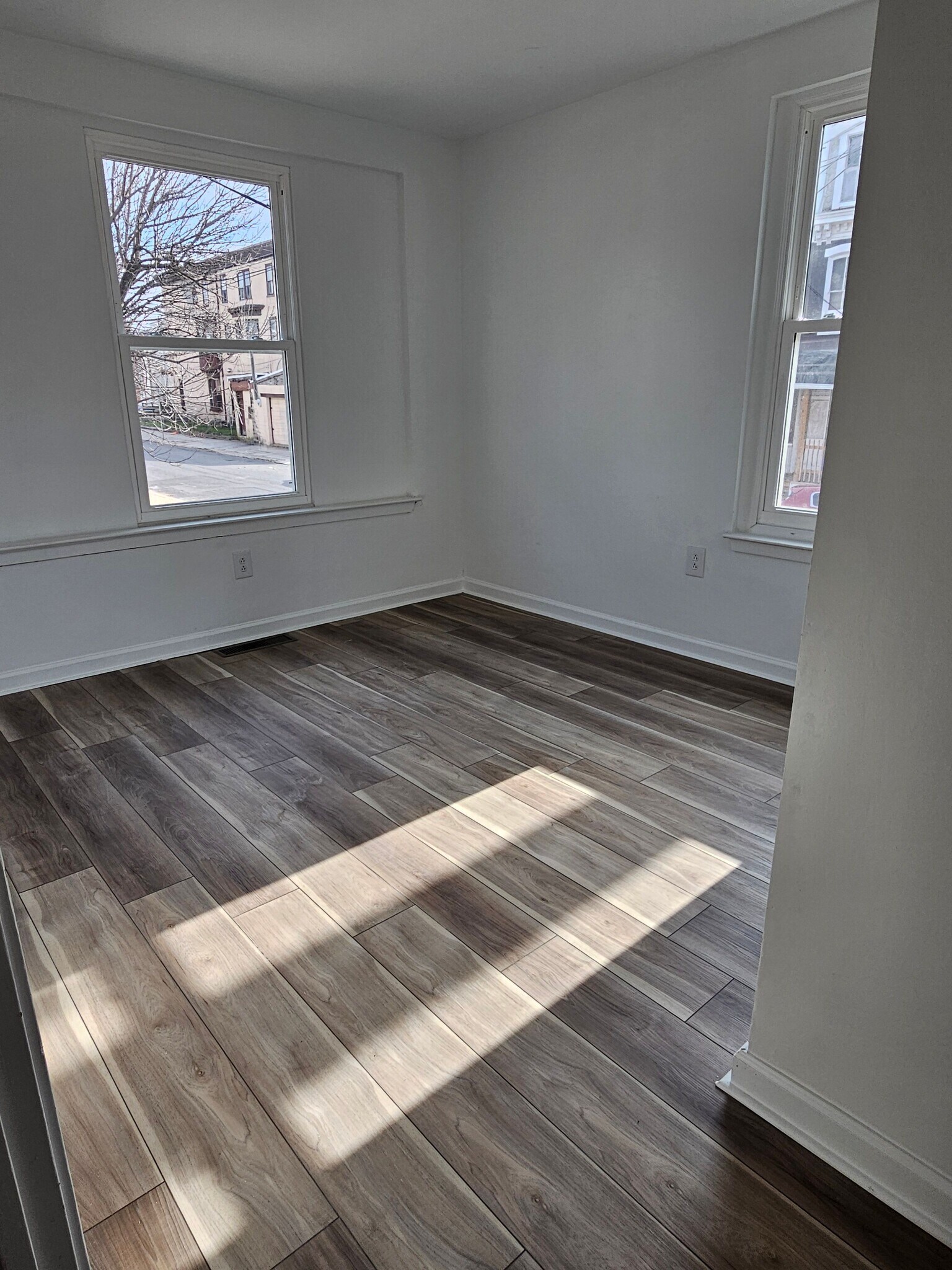 Building Photo - 4009 Aspen St