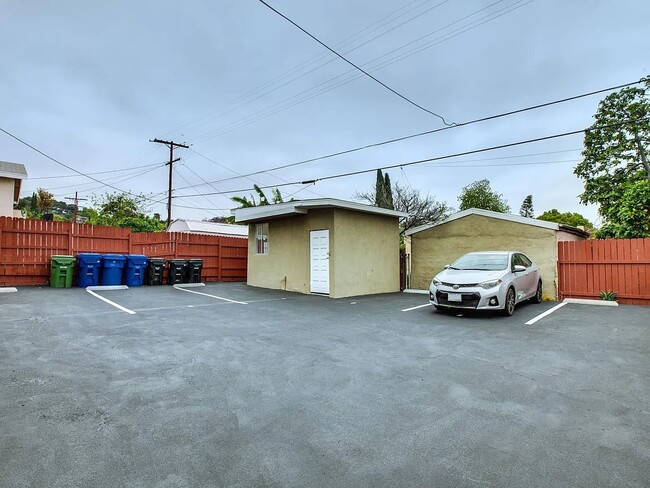 Building Photo - 4434 Lowell Ave