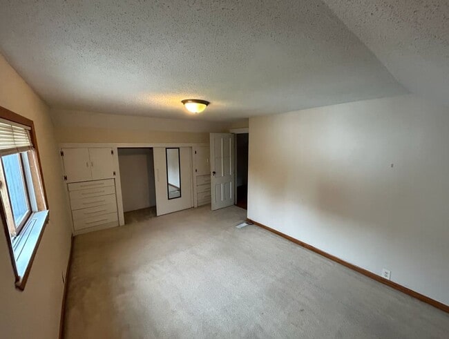 Building Photo - Click the “Apply Now” button or email wapmrentals@gmail.com for a prompt response.