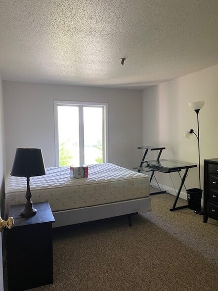 Building Photo - 47 S Williams St