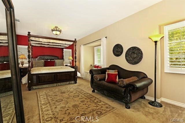 Building Photo - 87 Wonderland