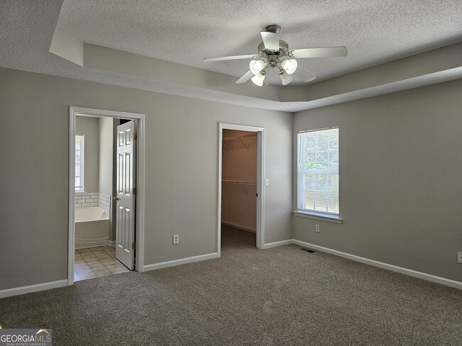 Building Photo - 502 Stonewood Pl