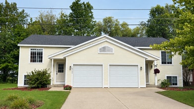 Building Photo - 10757/10759 Chicago Drive