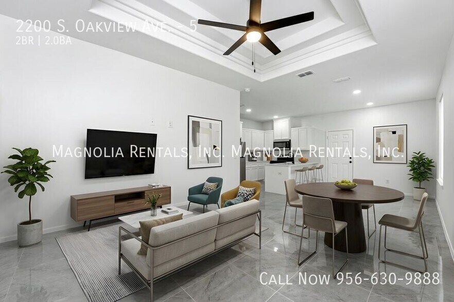 Building Photo - 2200 S Oakview Dr