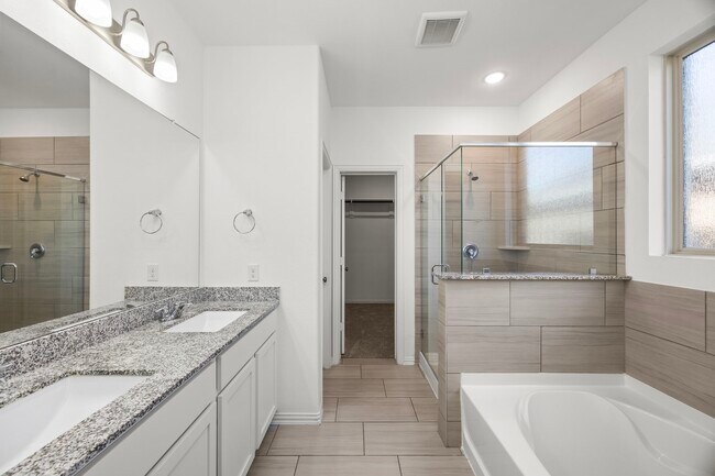 Building Photo - 31319 Horseshoe Meadow Bend Ln