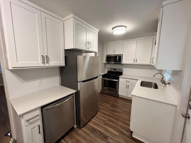 Building Photo - 6302 Chesterfield Ave