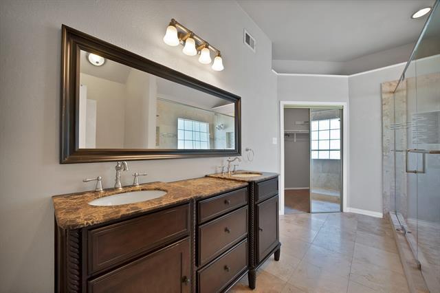 Building Photo - 1340 Maywood Ct