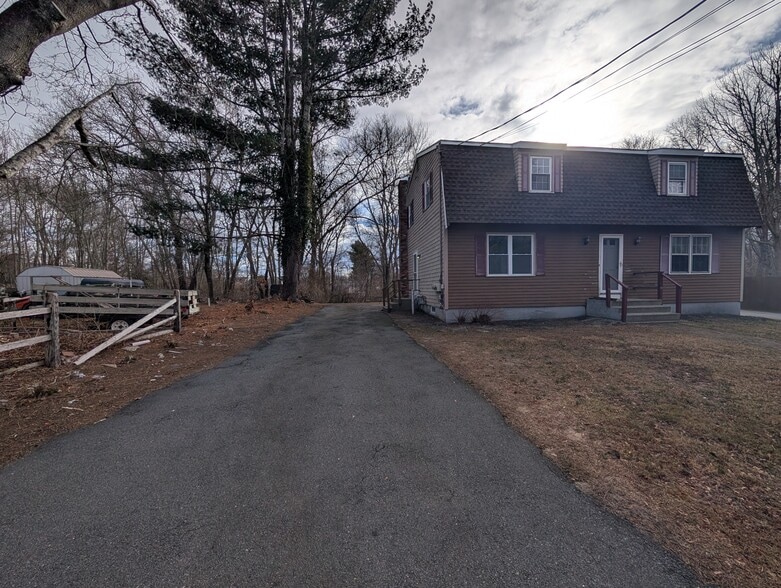 Building Photo - 246 Bonin St