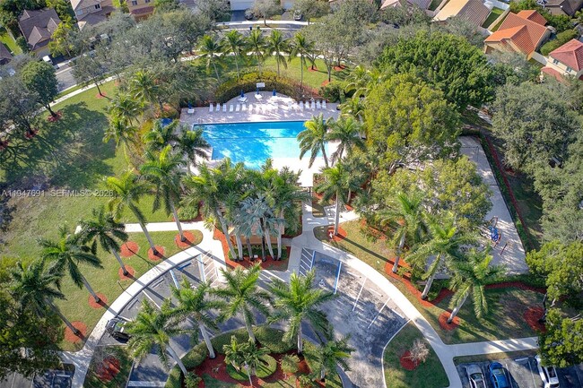 Building Photo - 1261 Presidio Dr